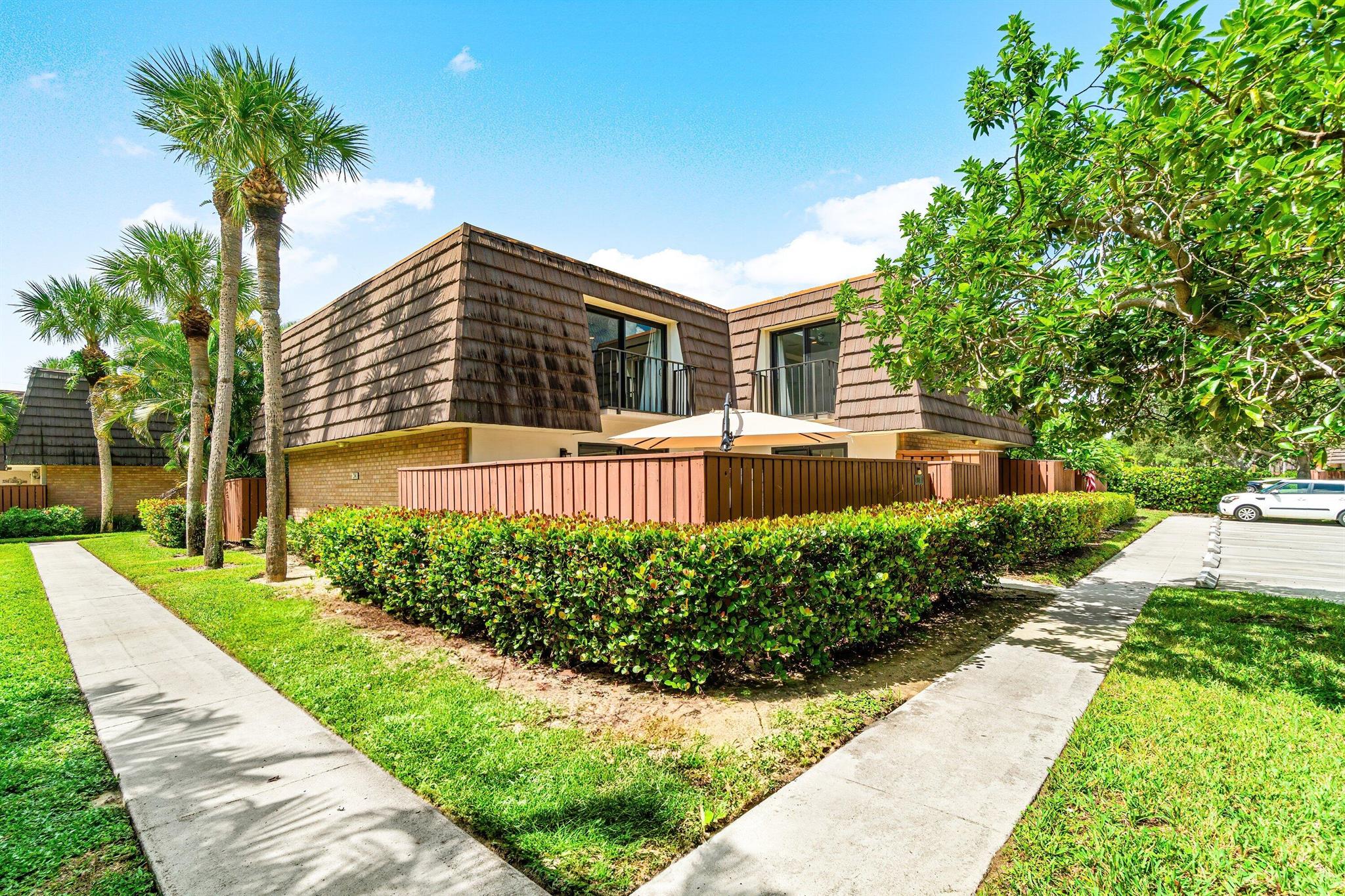 1914 19th Court 34 B