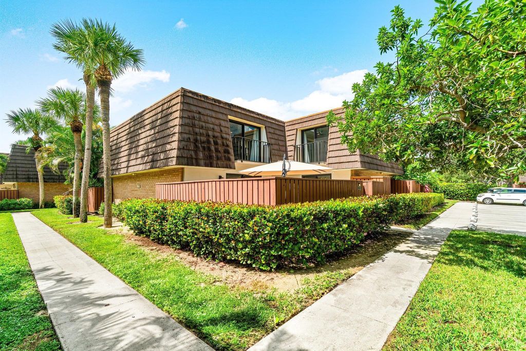 Photo of 1914 19th Court #34 B, Jupiter, FL 33477 (MLS # R11127764)