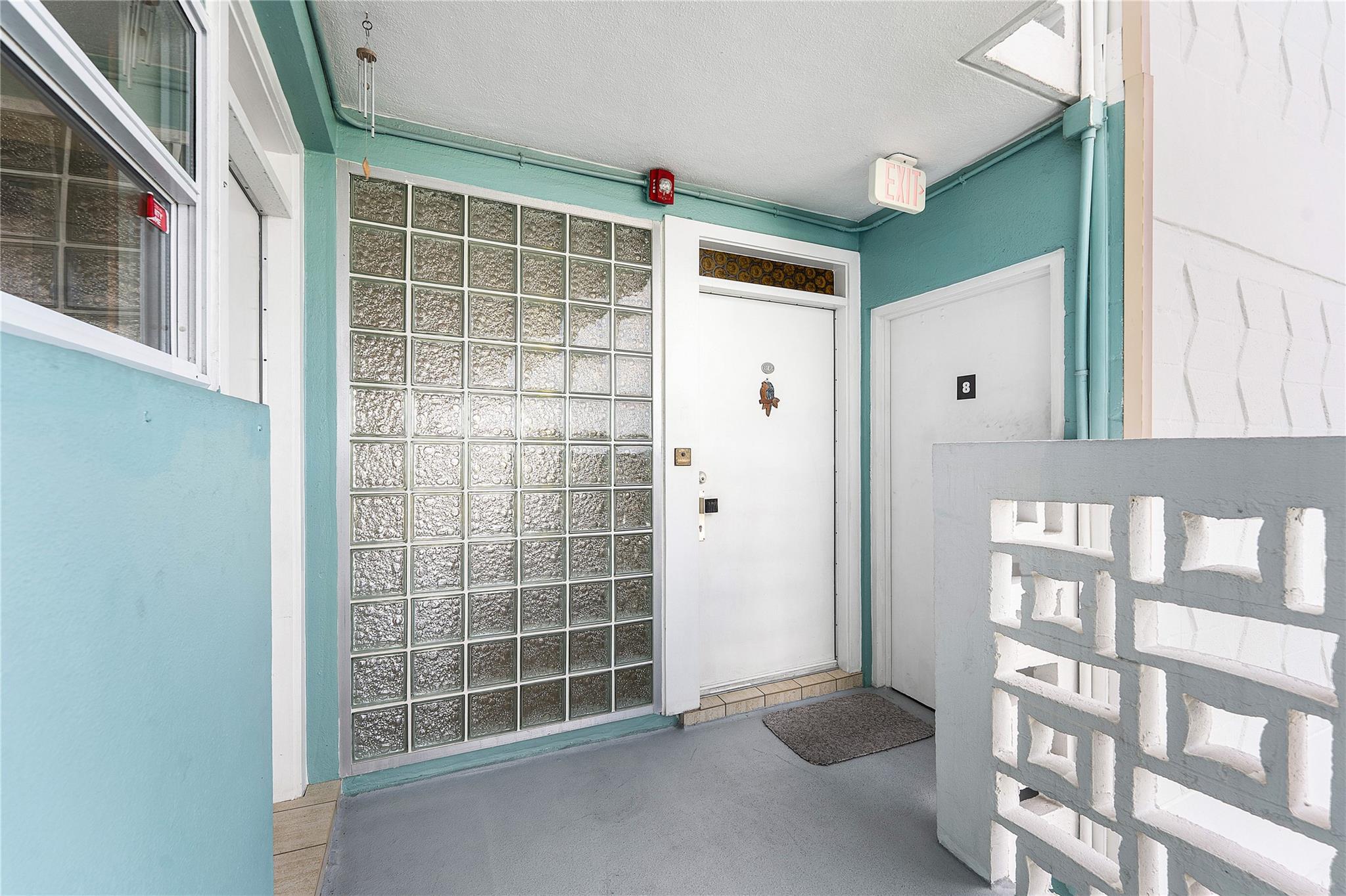 Breakwater Towers - Residential