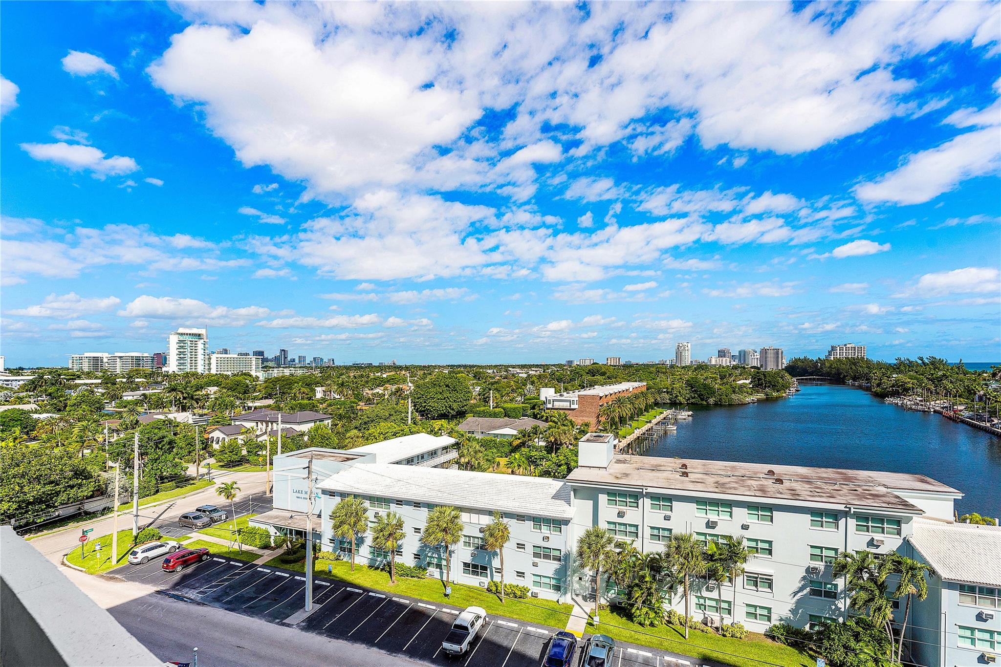 Breakwater Towers - Residential