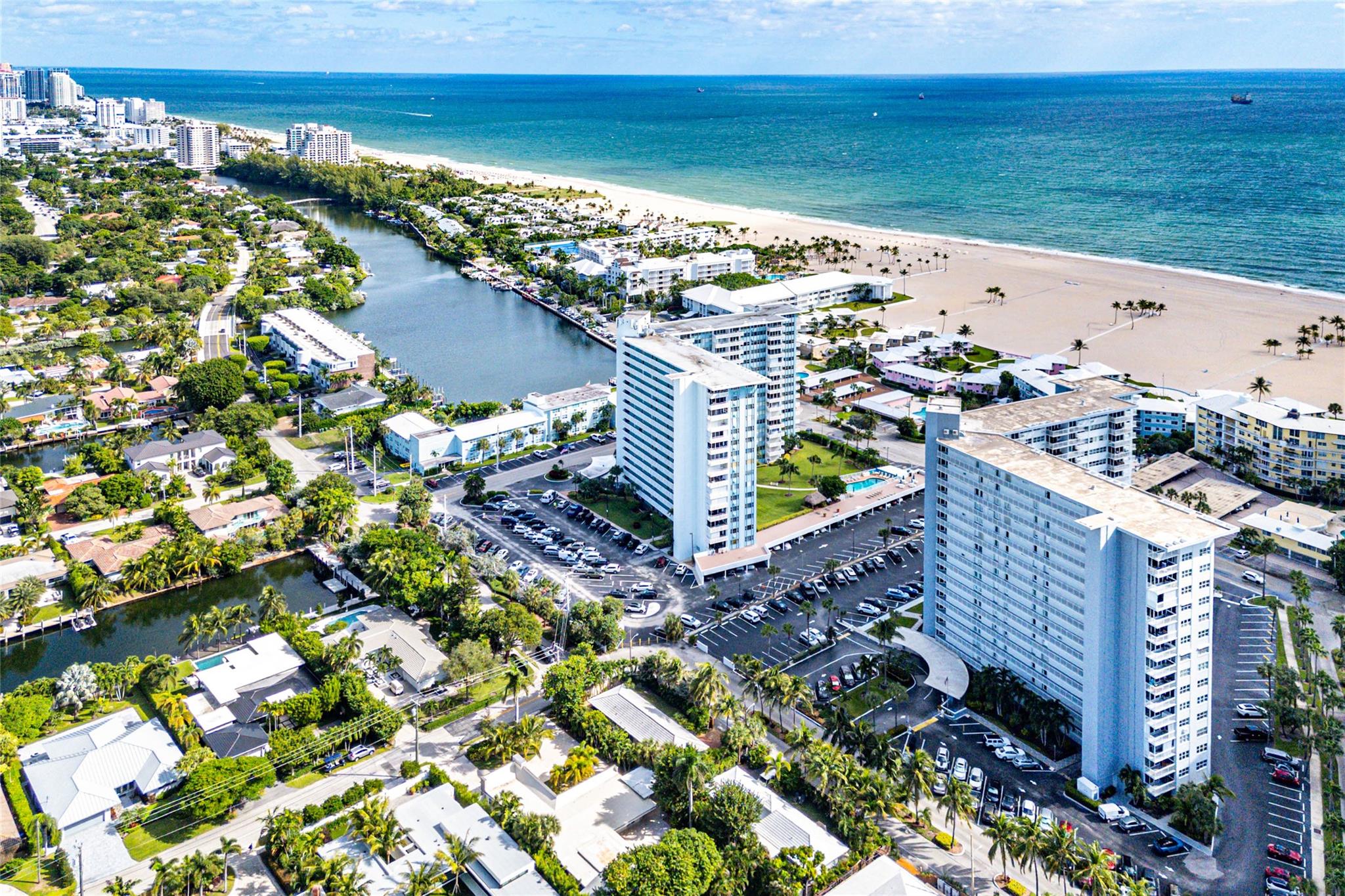 Breakwater Towers - Residential