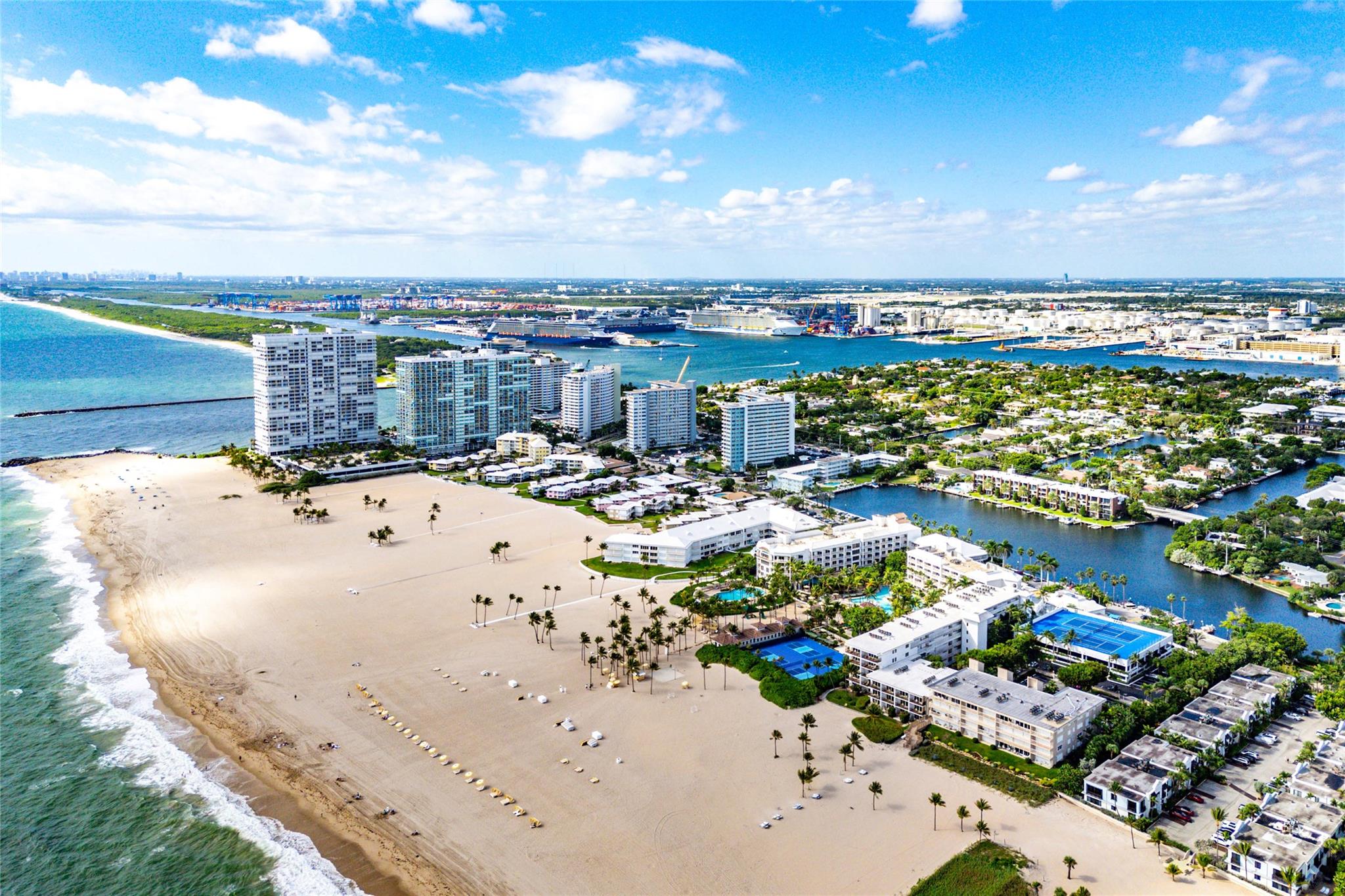 Breakwater Towers - Residential