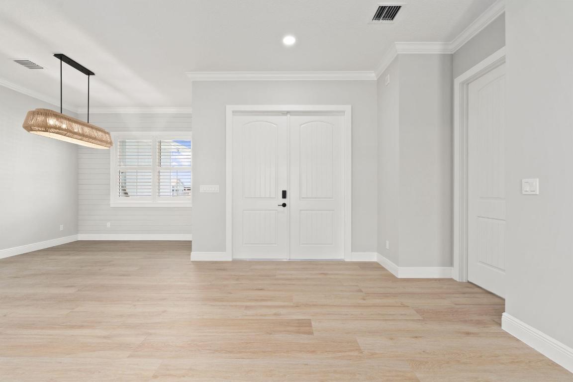 PORT ST LUCIE SECTION 46 1ST REPLAT - Residential