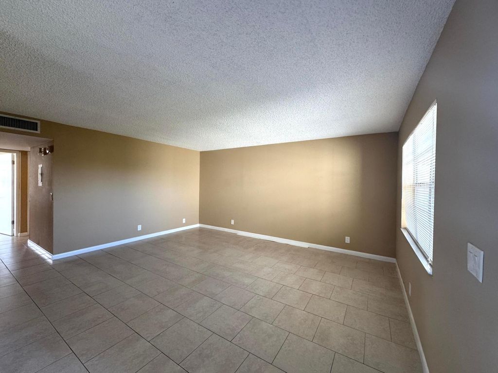 Photo of 900 S Normandy Lane, Delray Beach, FL 33484 (MLS # B26020549)