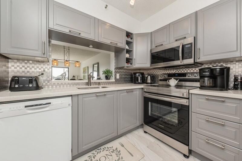 HUNTINGTON LAKES CONDOS - Residential Lease