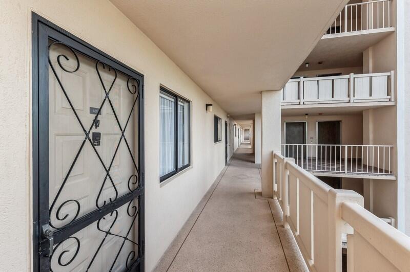 HUNTINGTON LAKES CONDOS - Residential Lease