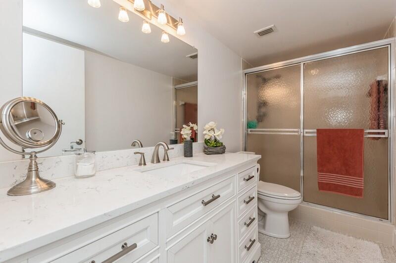 HUNTINGTON LAKES CONDOS - Residential Lease