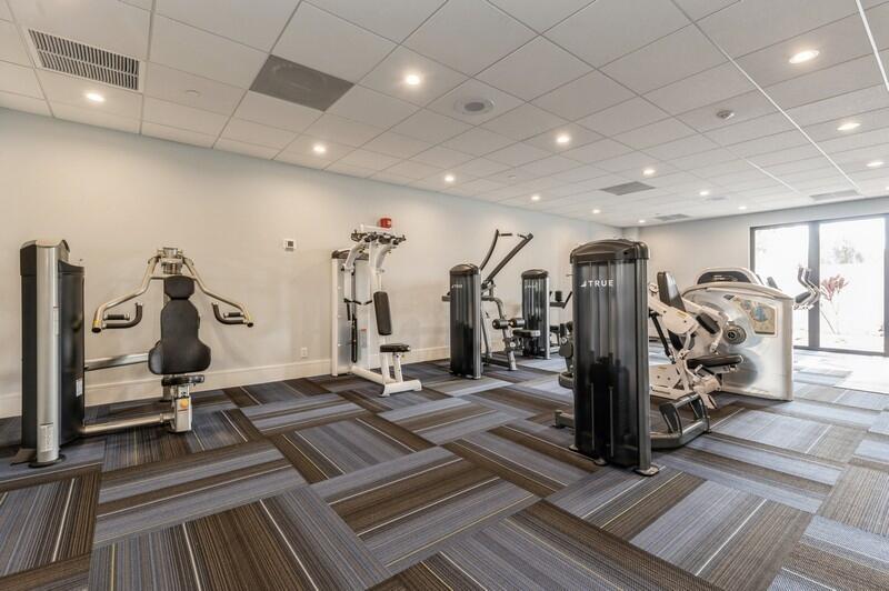 HUNTINGTON LAKES CONDOS - Residential Lease