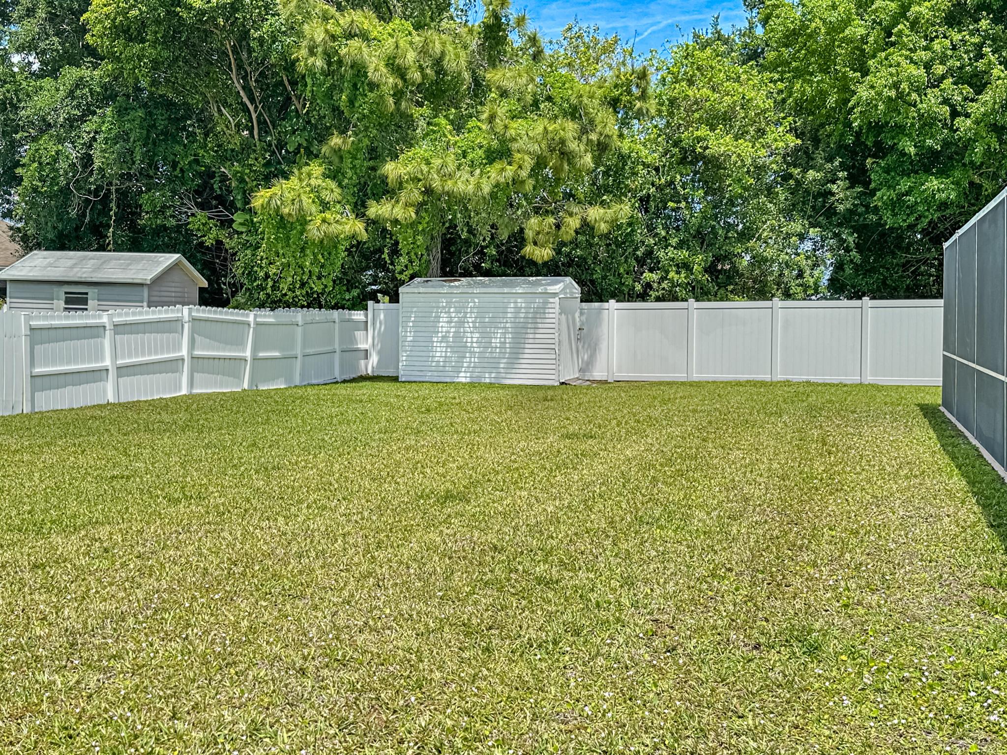 HOLIDAY PINES - Residential