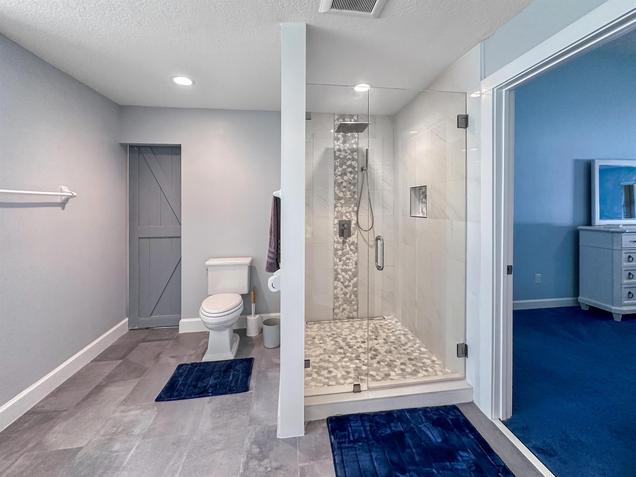 HOLIDAY PINES - Residential