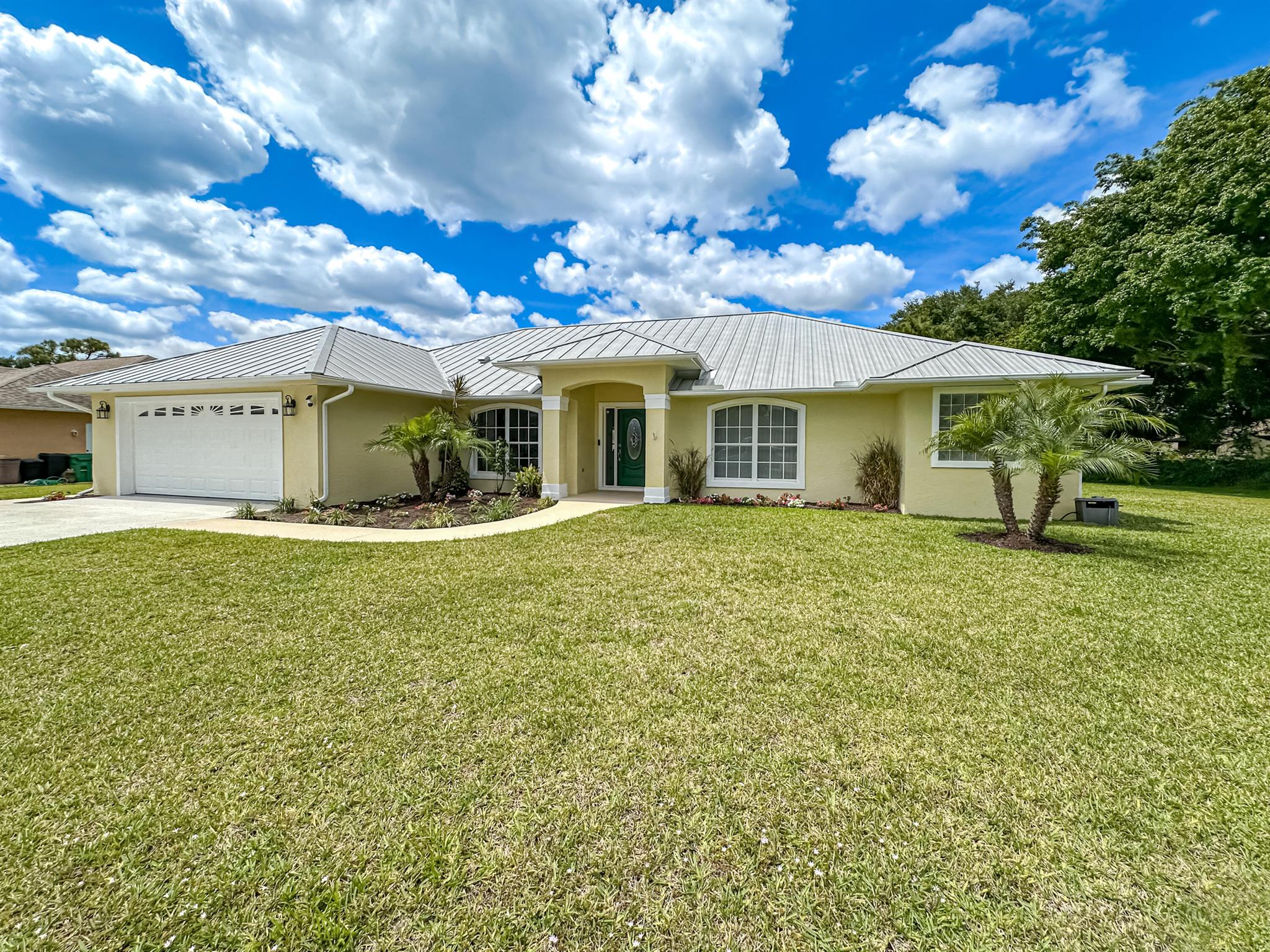 HOLIDAY PINES - Residential