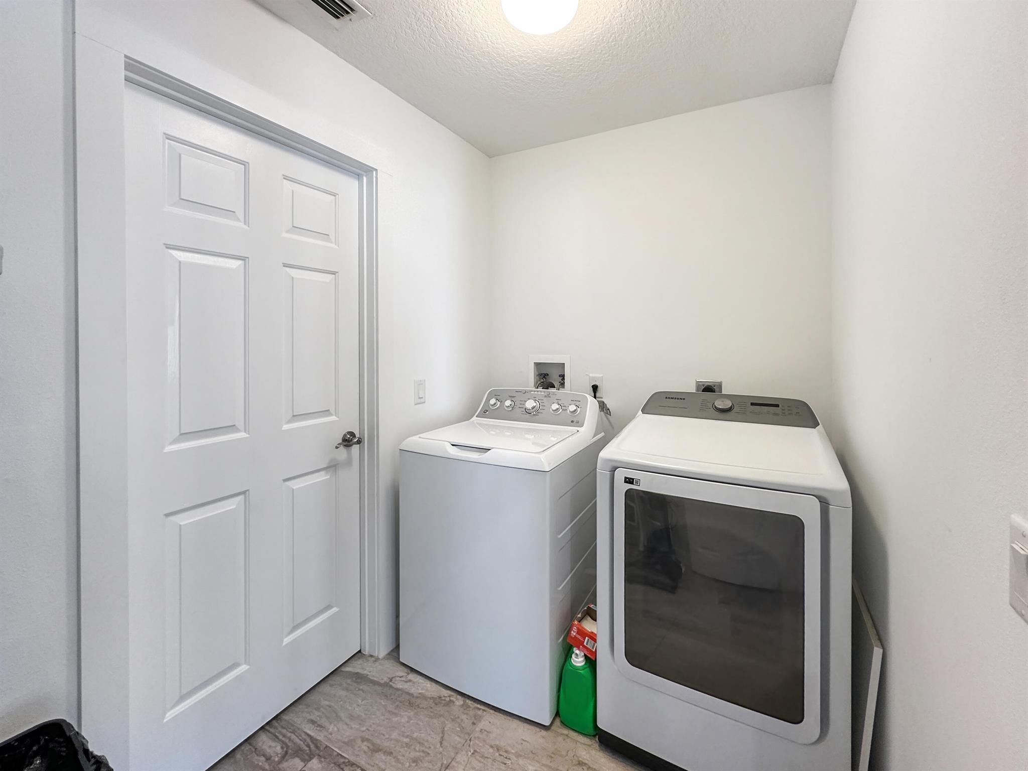 HOLIDAY PINES - Residential