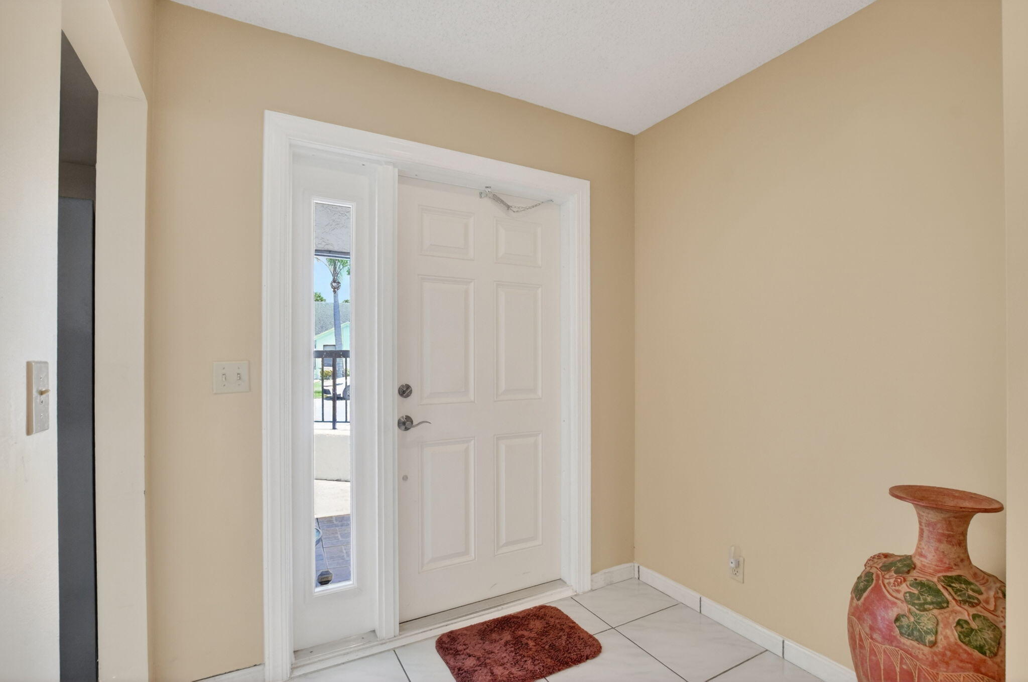 10953 Lake Front Place