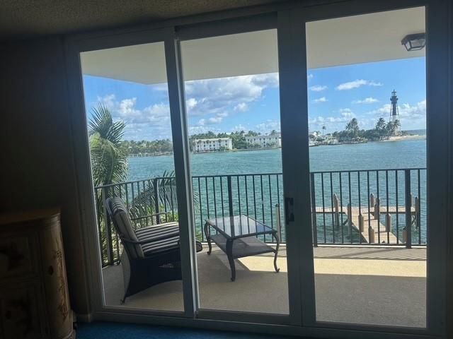 Bayview of Pompano - Residential