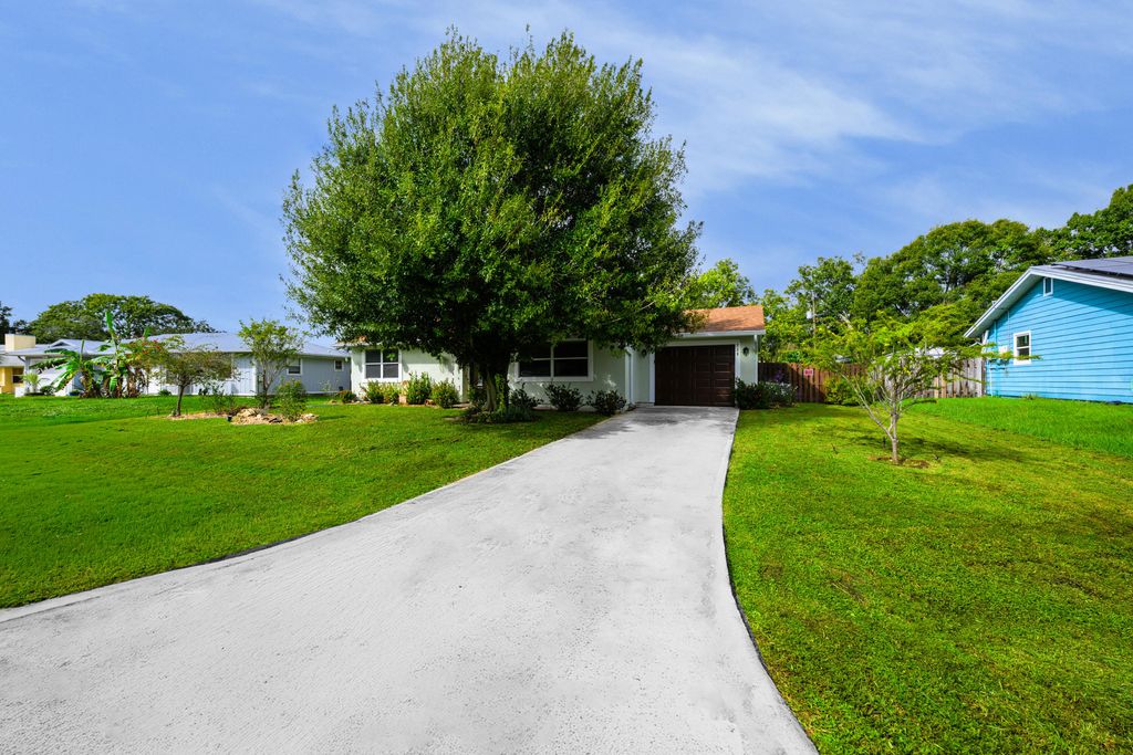 Photo of 738 NE Lanfair Street NE, Port Saint Lucie, FL 34983 (MLS # R11131800)