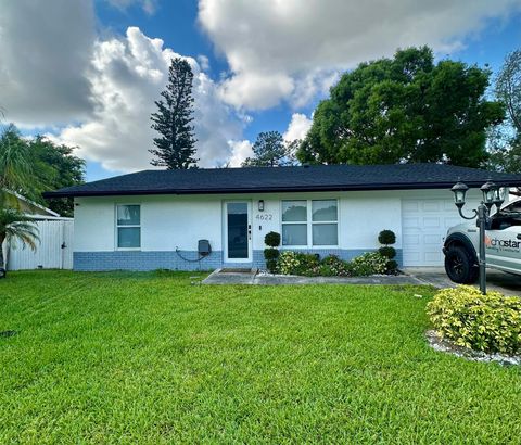 4622 Vespasian Court Lake Worth FL 33463