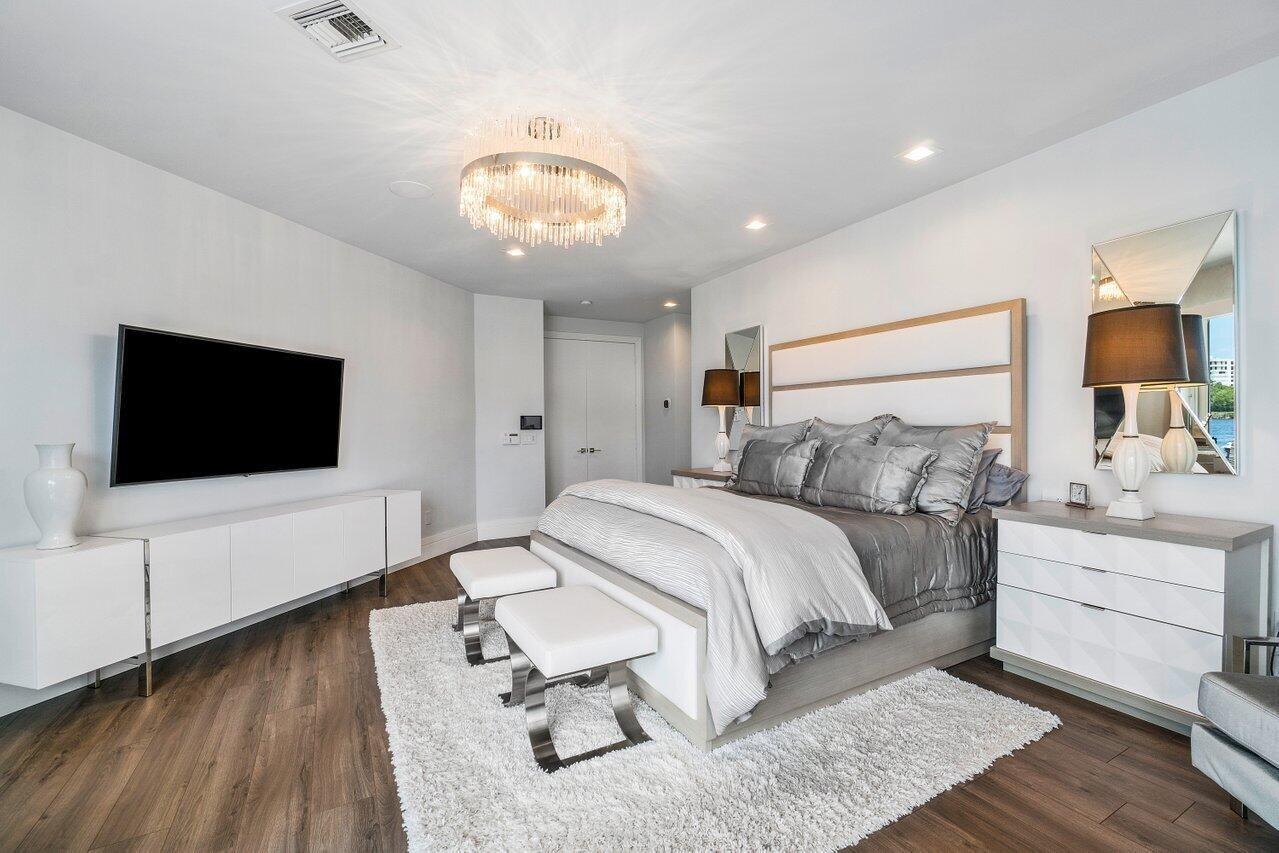 BOCA HARBOUR 6TH SEC - Residential