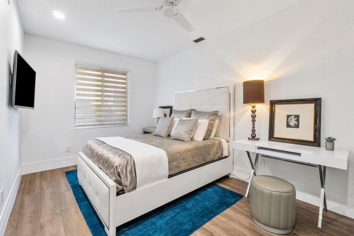 BOCA HARBOUR 6TH SEC - Residential