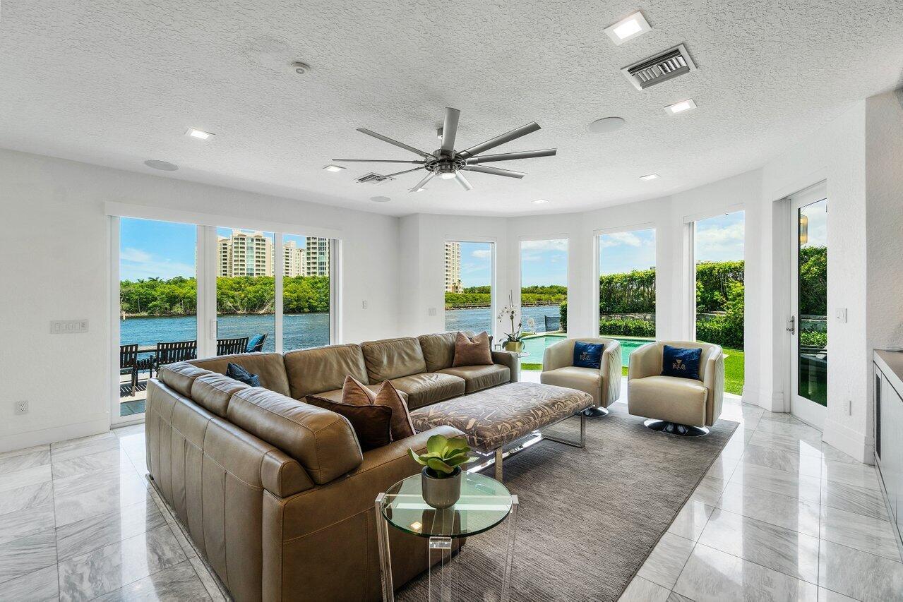 BOCA HARBOUR 6TH SEC - Residential