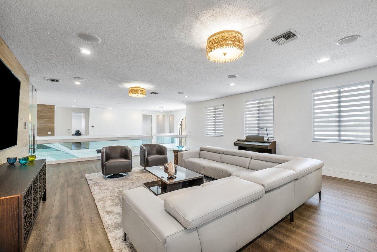 BOCA HARBOUR 6TH SEC - Residential