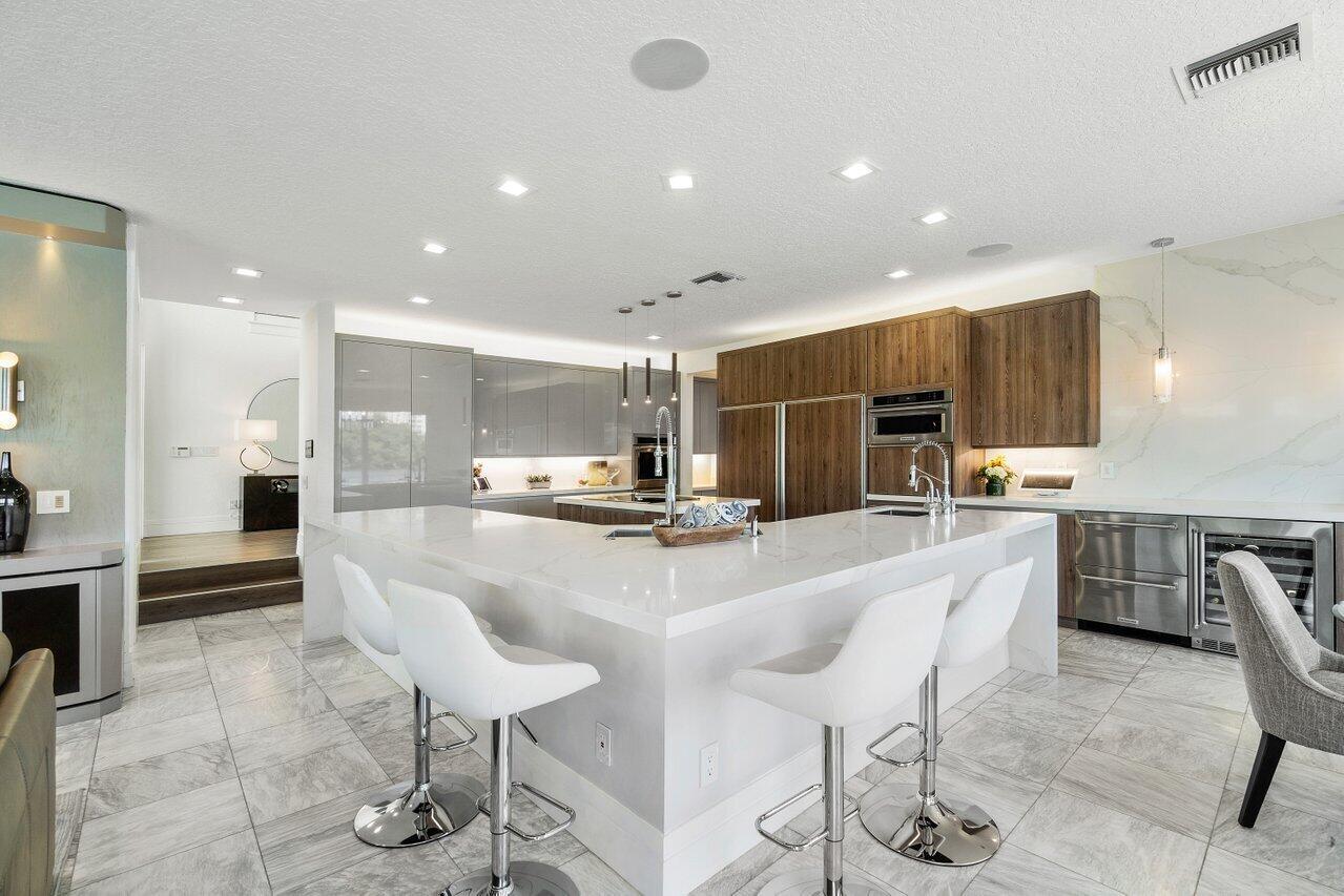 BOCA HARBOUR 6TH SEC - Residential