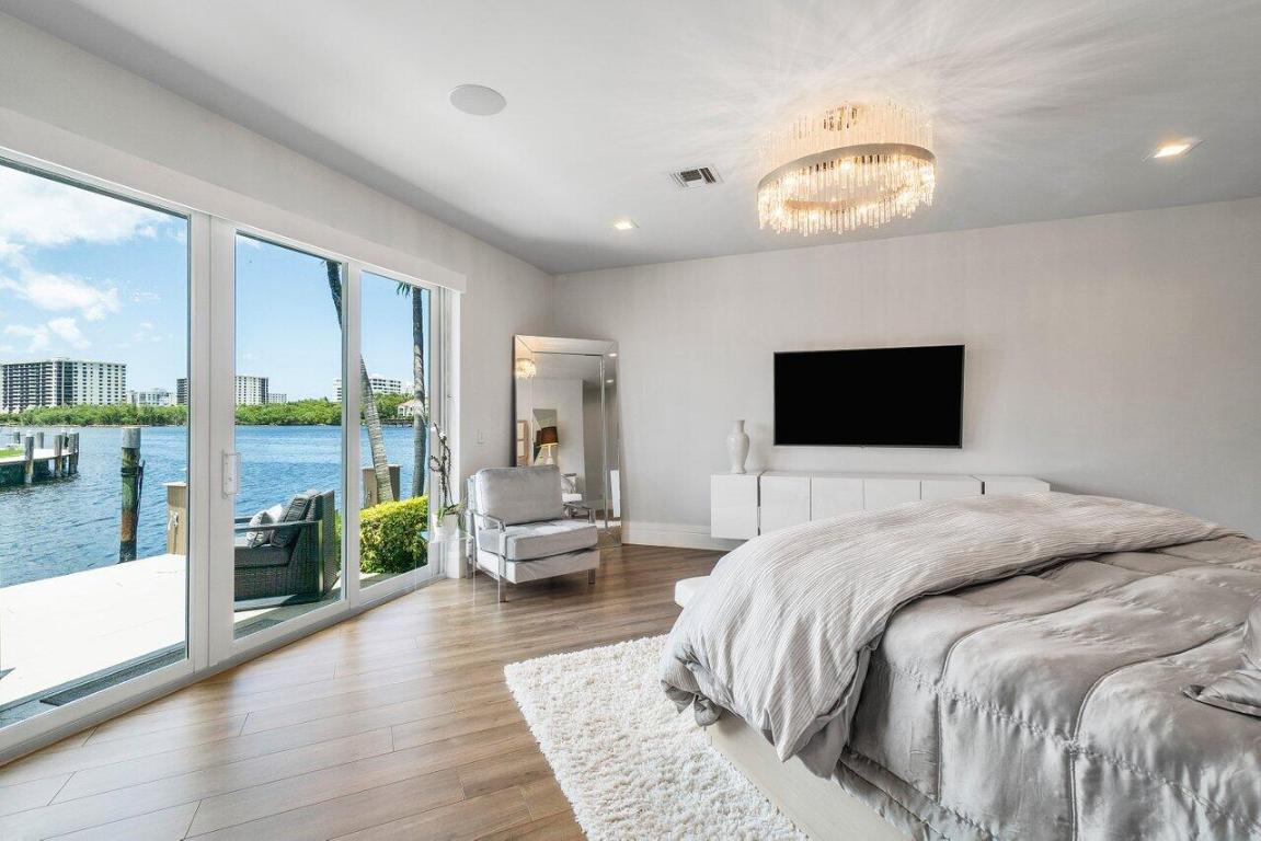 BOCA HARBOUR 6TH SEC - Residential