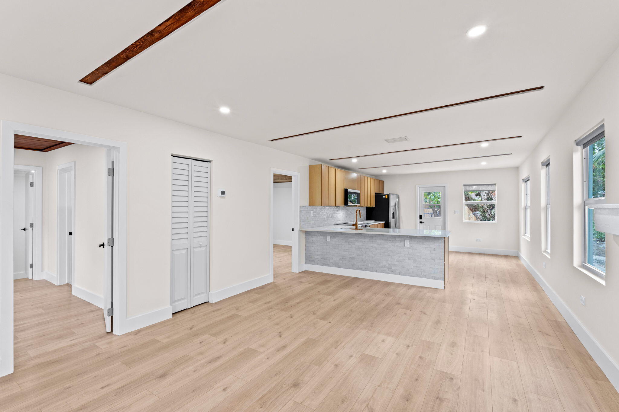 LAKEVIEW RIDGE - Residential Lease