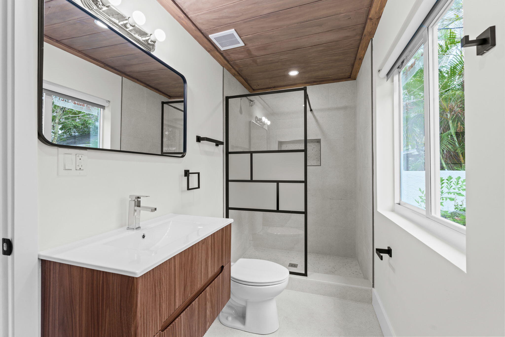 LAKEVIEW RIDGE - Residential Lease