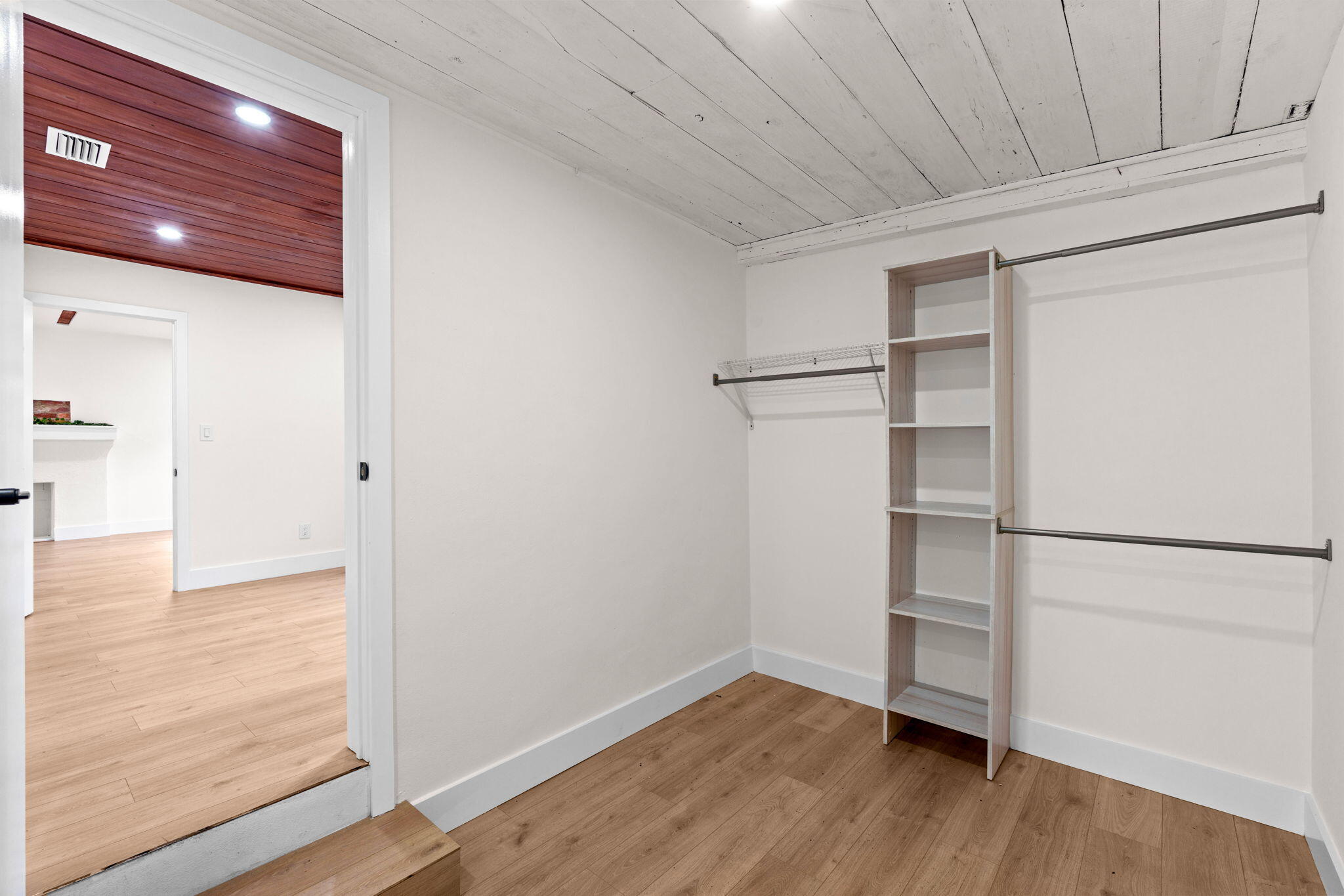 LAKEVIEW RIDGE - Residential Lease