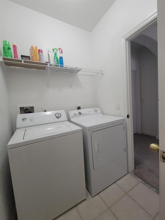 SHOMA VILLAS III AT ROYAL PALM CONDOI - Residential Lease