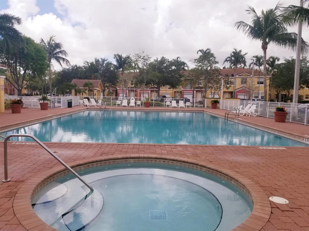 SHOMA VILLAS III AT ROYAL PALM CONDOI - Residential Lease