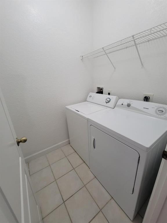 SHOMA VILLAS III AT ROYAL PALM CONDOI - Residential Lease