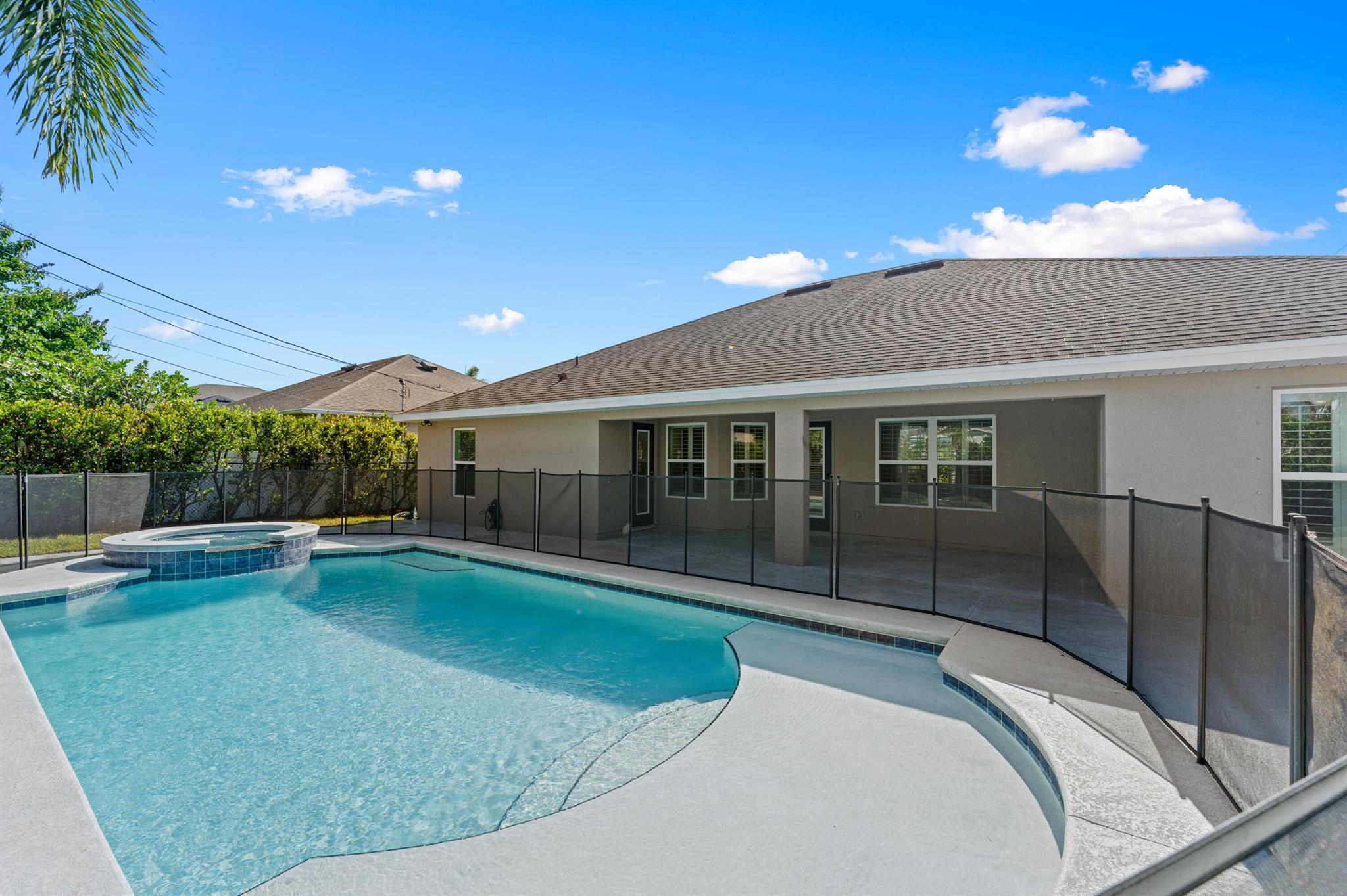 PORT ST LUCIE SECTION 33 - Residential