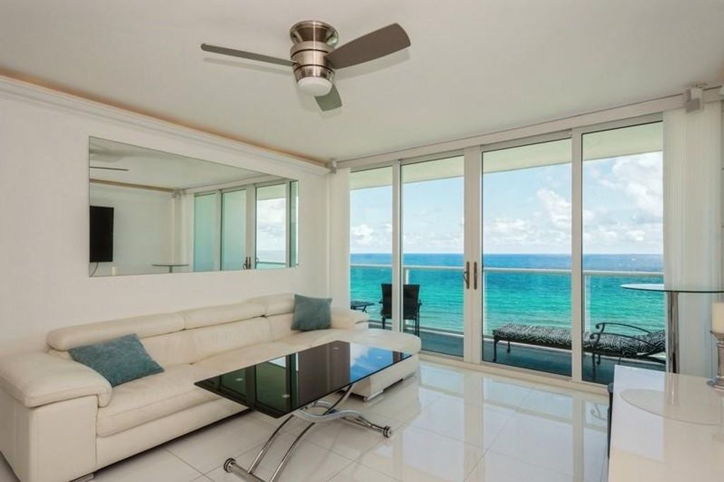 Photo of 333 NE 21st Avenue #1614, Deerfield Beach, FL 33441 (MLS # F10457526)