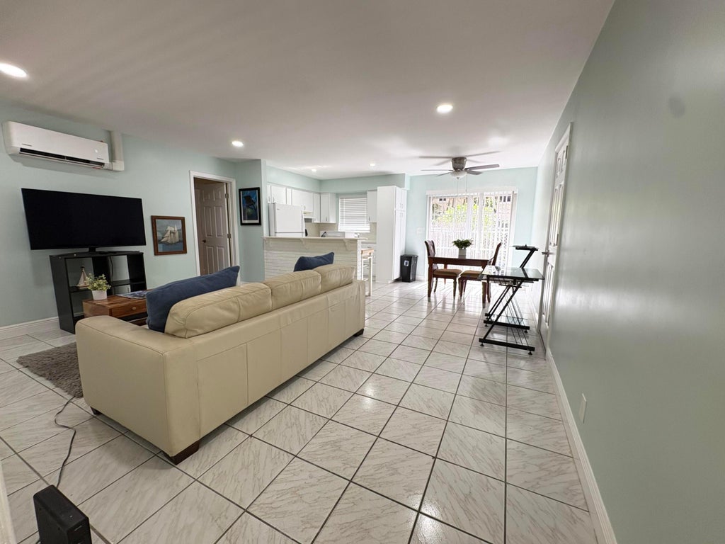 Photo of 720 SE 15th Street #2, Fort Lauderdale, FL 33316 (MLS # B26075766)