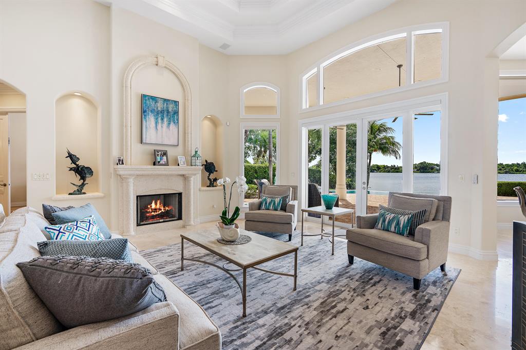 Tequesta Country Club - Residential