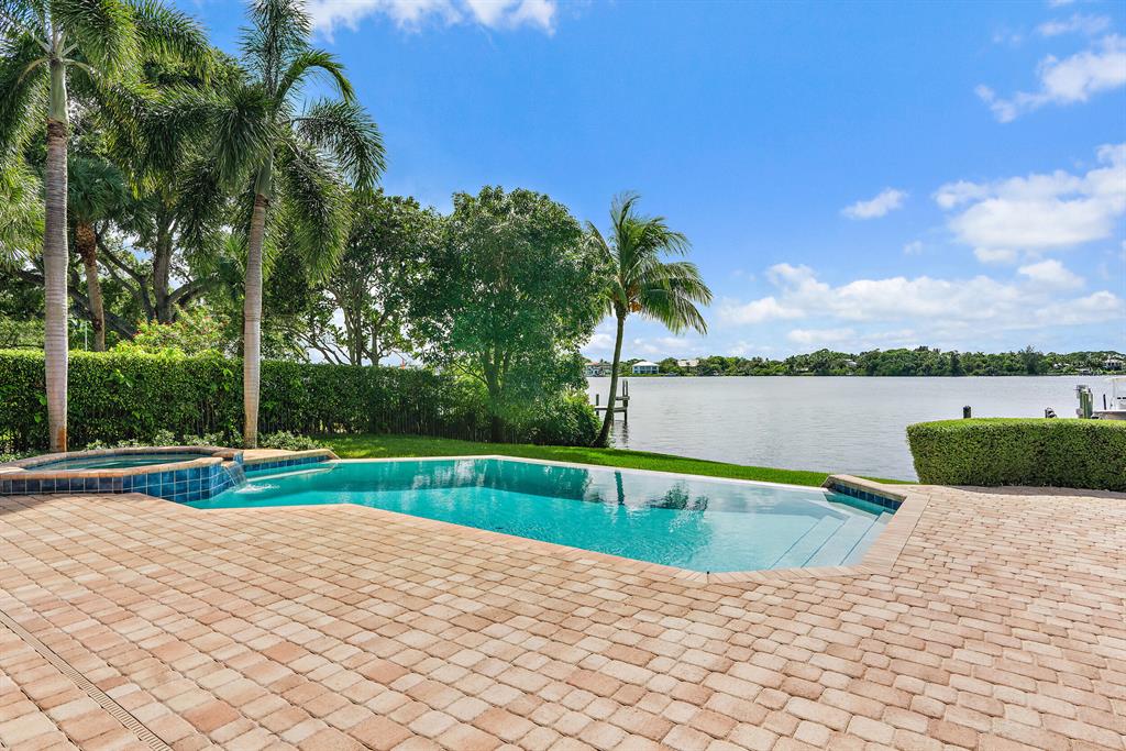 Tequesta Country Club - Residential