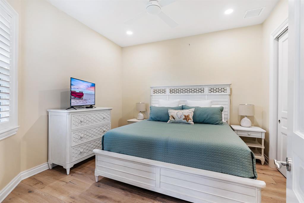 Tequesta Country Club - Residential