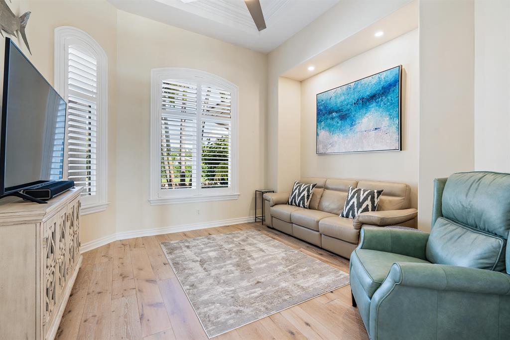 Tequesta Country Club - Residential