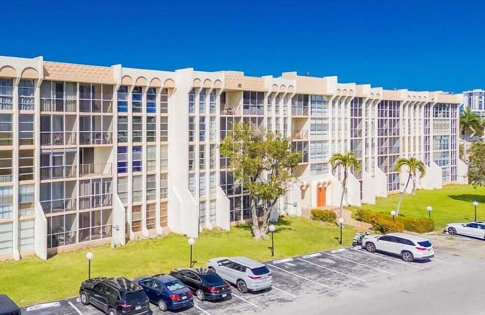 DESOTO PARK CONDO - Residential