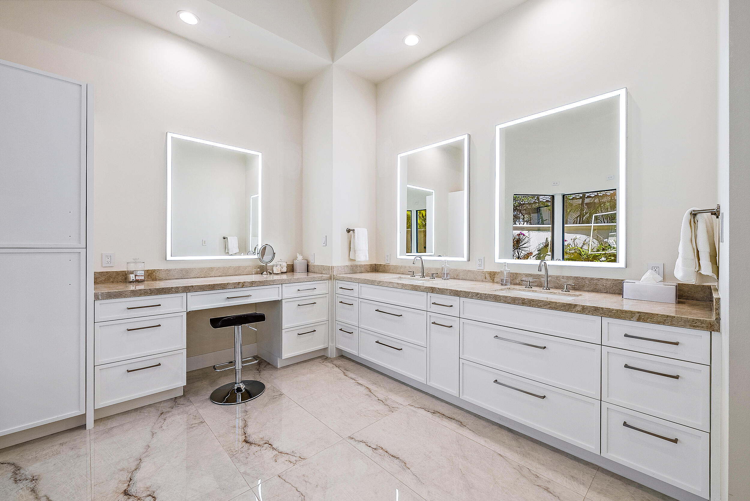 Admirals Cove - Residential