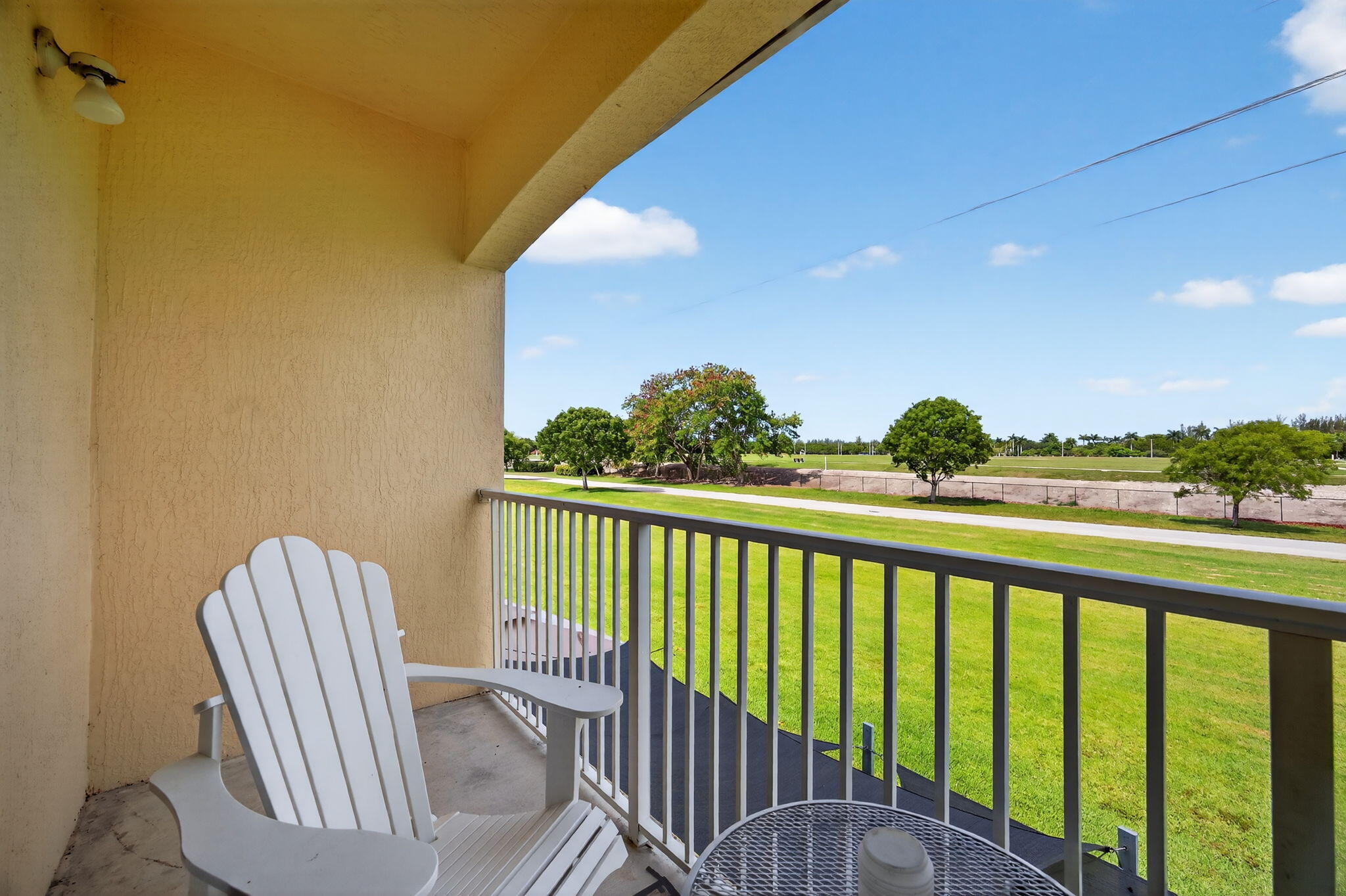 CALI GREENS - Residential