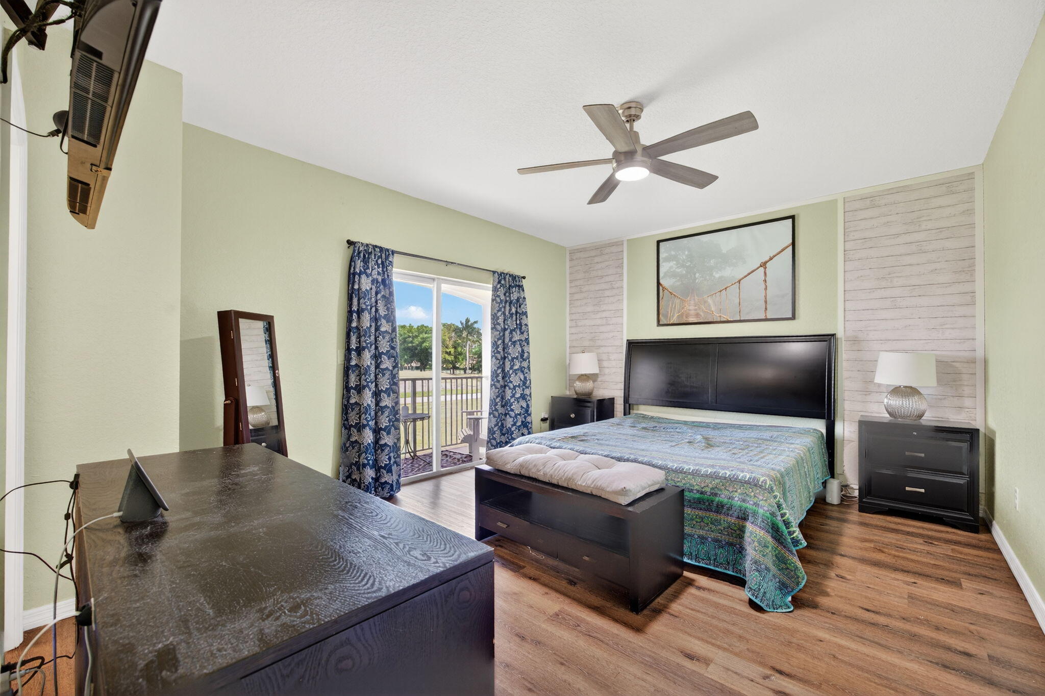 CALI GREENS - Residential