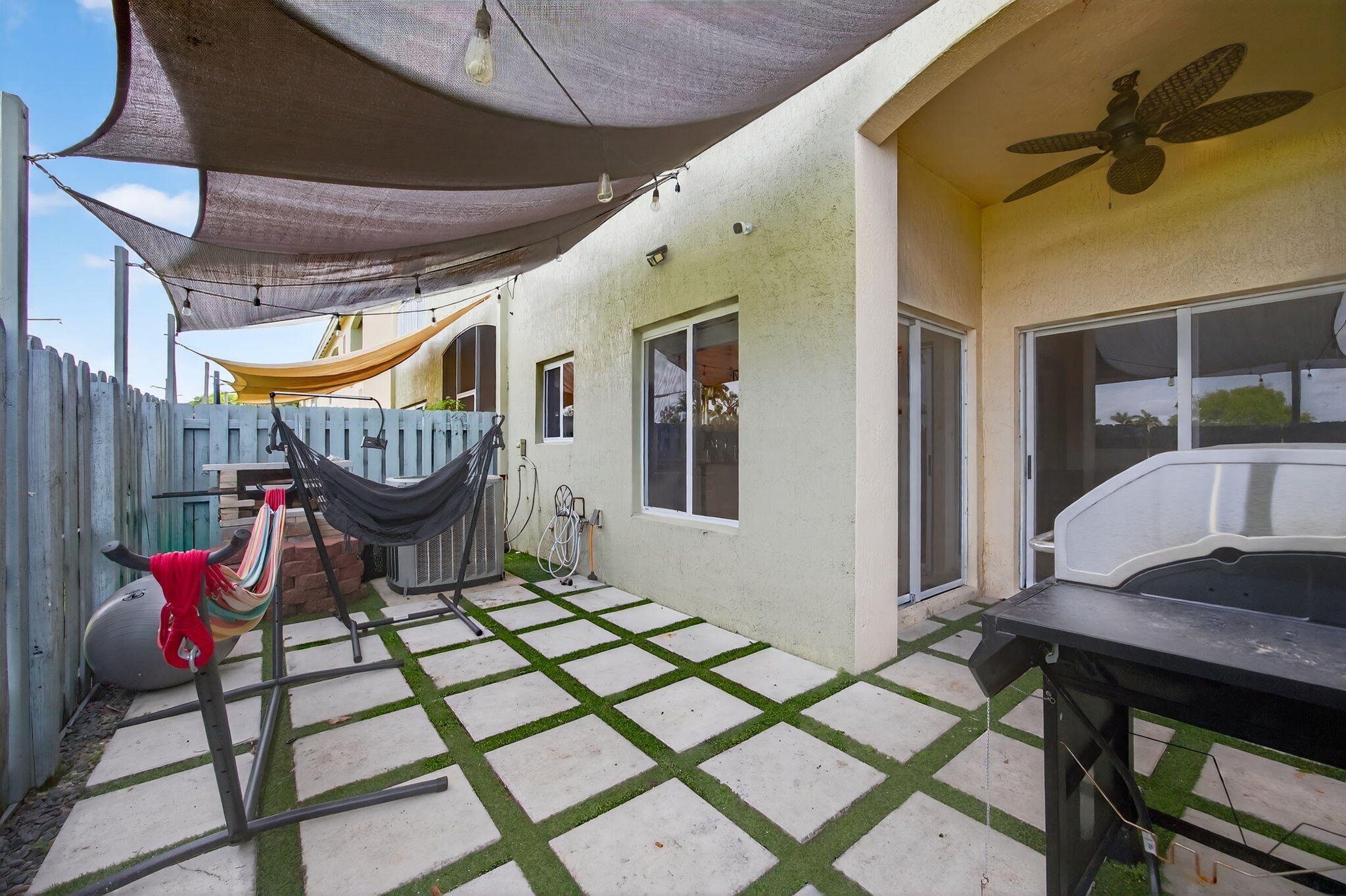 CALI GREENS - Residential