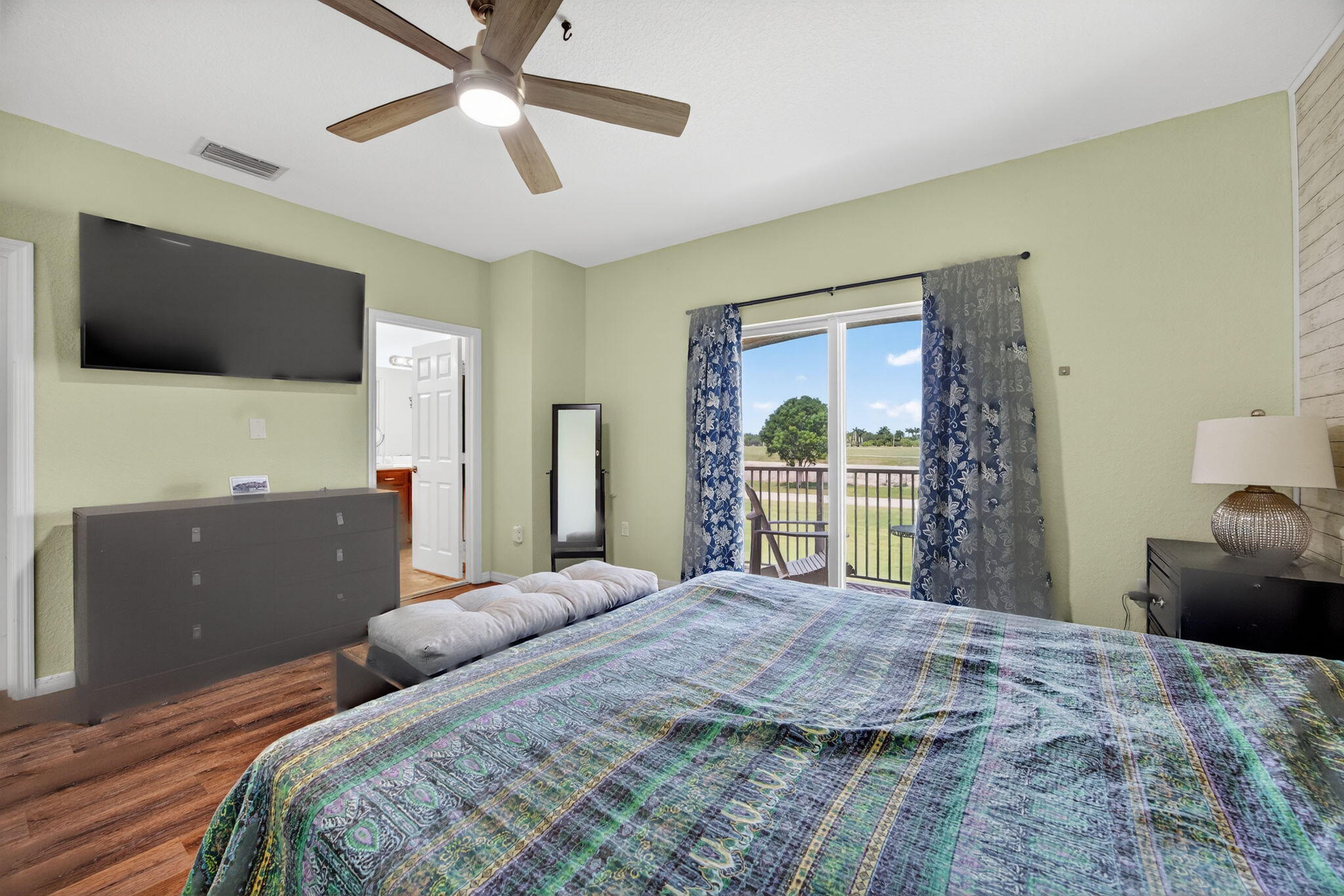 CALI GREENS - Residential