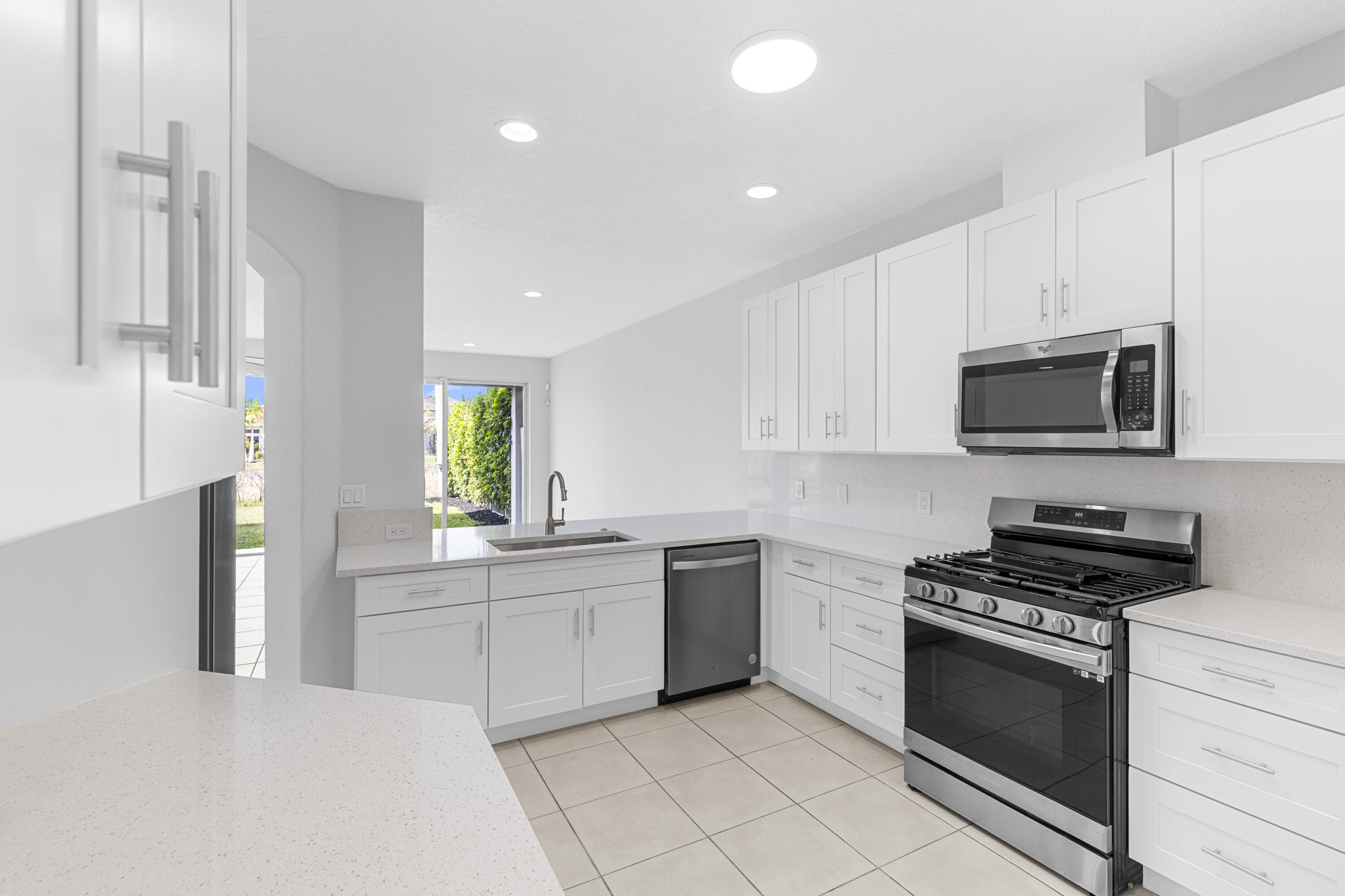 BLACK DIAMOND PH 1 - Residential