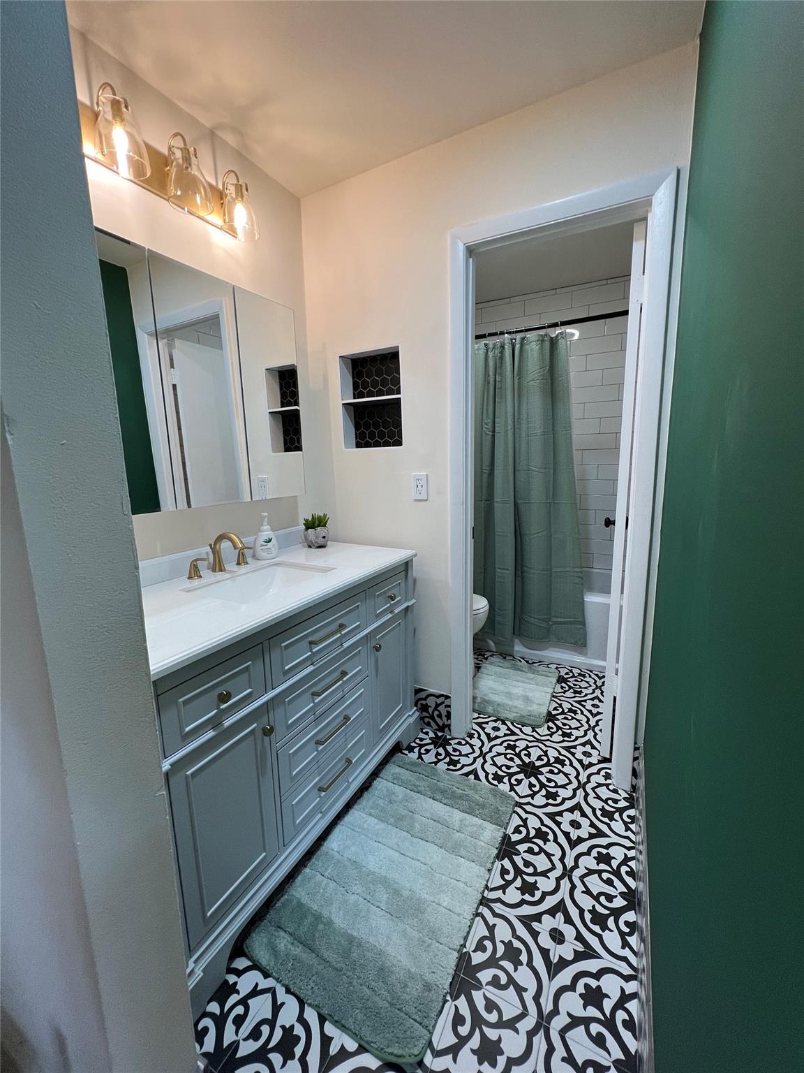 ONE ROOM FOR RENT! Spacious Master Room for Rent located in the desirable Township! Enjoy resort-style living in this beautifully maintained room located in the highly sought-after Township of Coconut Creek! This private room with en-suite bathroom offers comfort and convenience, property has a stunning lake view. Tenant will have access to all the townhouse, kitchen, guest bathroom, laundry, etc. Community offers world-class amenities: Olympic pool, fully equipped fitness center, clubhouse, tennis, walking trails, etc. Just minutes from The Promenade, you'll have access to top shopping, dining, and entertainment options. This is the perfect space for someone seeking tranquility, convenience, and a high-quality lifestyle. Rent includes utilities: water, internet, cable & electricity.