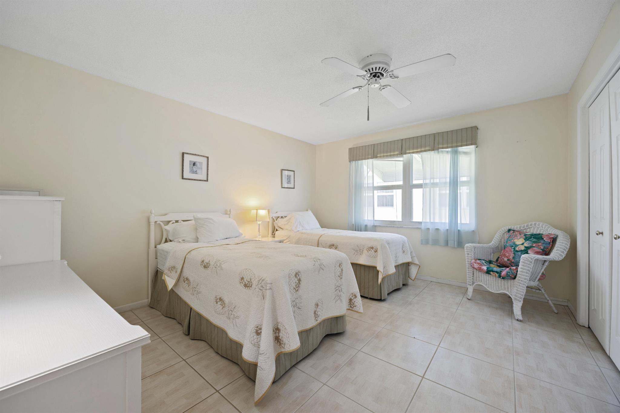 HIGH POINT CONDO SEC 4A - Residential