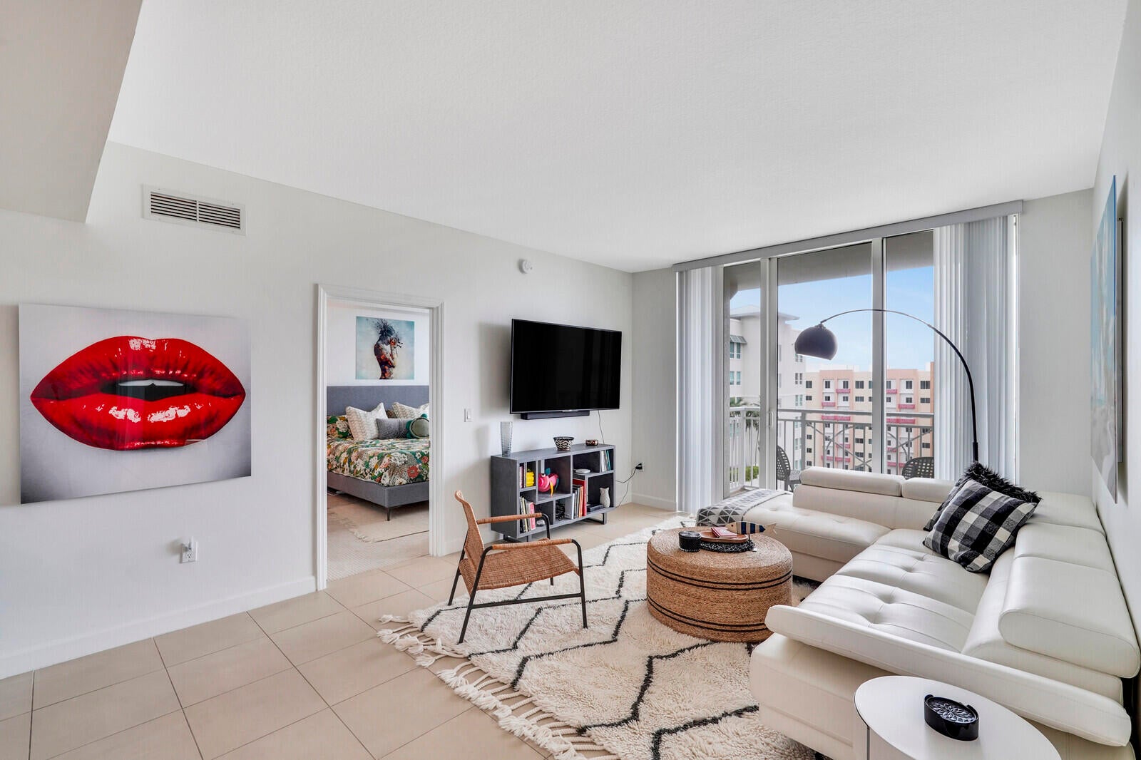 View photos, virtual tours, details... 480 Hibiscus Street 938