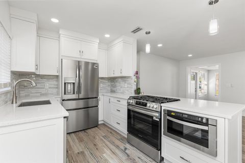 702 S 12th Street Lantana FL 33462